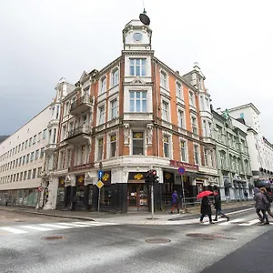 City Hotel